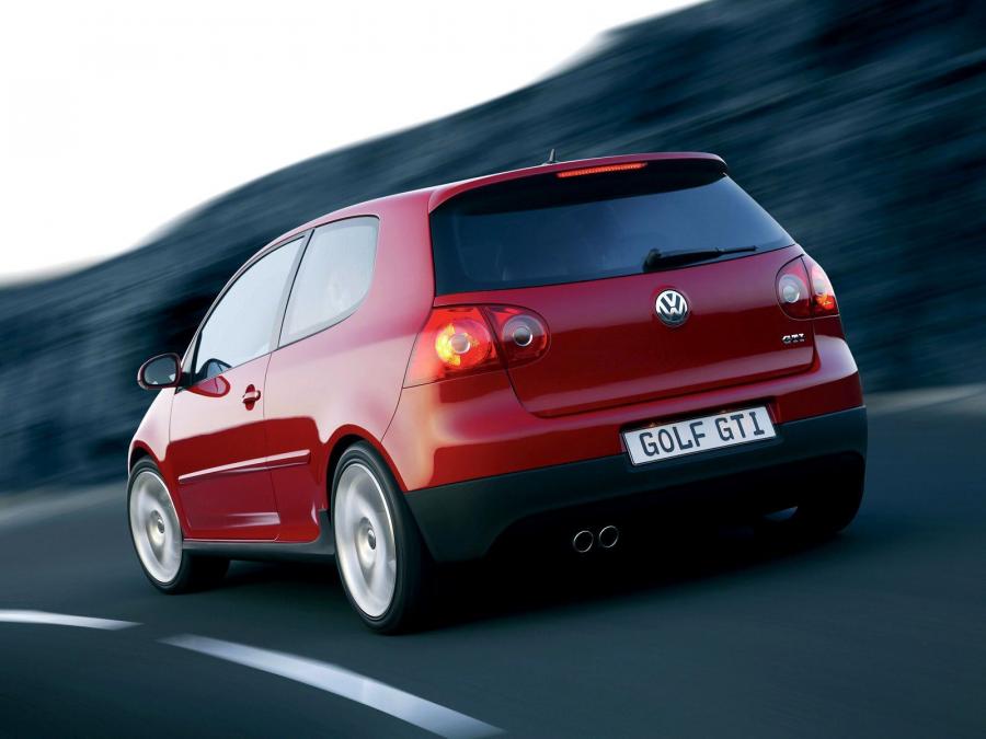  Volkswagen Golf GTi 2005 года  (фото 126 из 135)